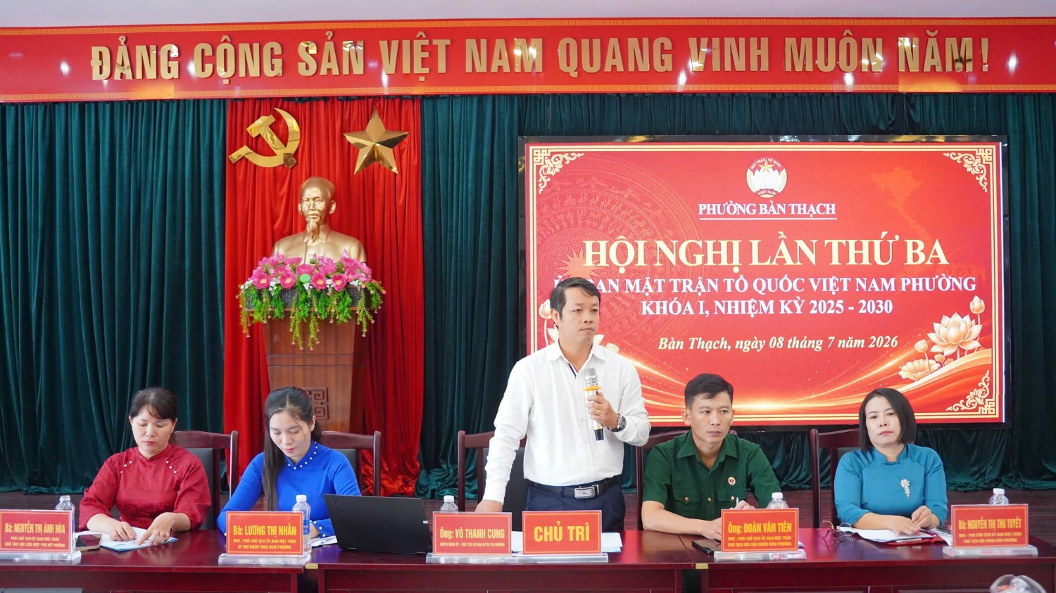 Ban thường trục chủ trì hội nghị
